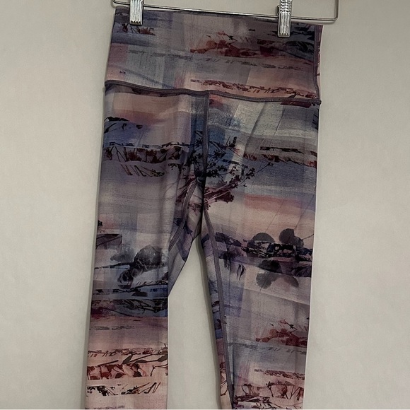 Lululemon Wunder Under Crop High-Rise Luxtreme 21" Sunrise Silhouette Multi Sz 4 - Picture 9 of 15